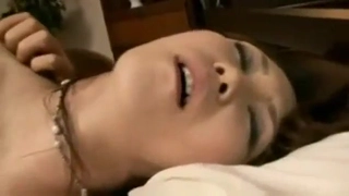 少妇BBww正面撒尿哺乳期少妇家里偷情3后入