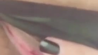 极品颜值萌妹子啪啪，特写掰穴口交舔一半妹子有事走了
