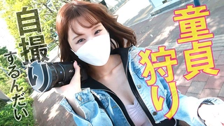 颜值不错的小少妇露脸精彩大秀直播，听狼友指挥脱光玩弄假鸡巴抽插骚穴呻吟，揉奶玩逼展示特写淫声荡语不断第03集