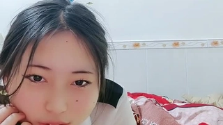 花椒主播 極品大長腿美女 可欣 直播 頻繁露底、鏡子裏福利滿滿 騷舞誘惑合集 直播福利 (29)