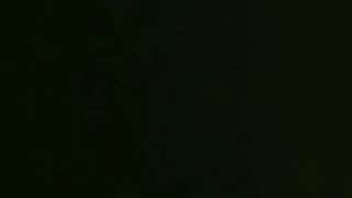 三男一女4P名场面，车轮战洞洞插满，骑乘操逼两根屌一起舔，各种姿势输出，此女太骚非常耐操